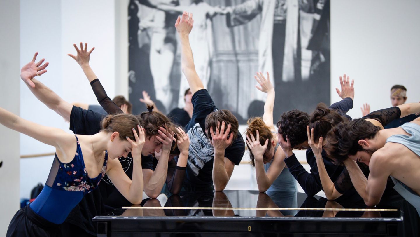 Rehearsals for Mauro Bigonzetti's world premiere, Stuttgart Ballet, 2021, Porsche AG