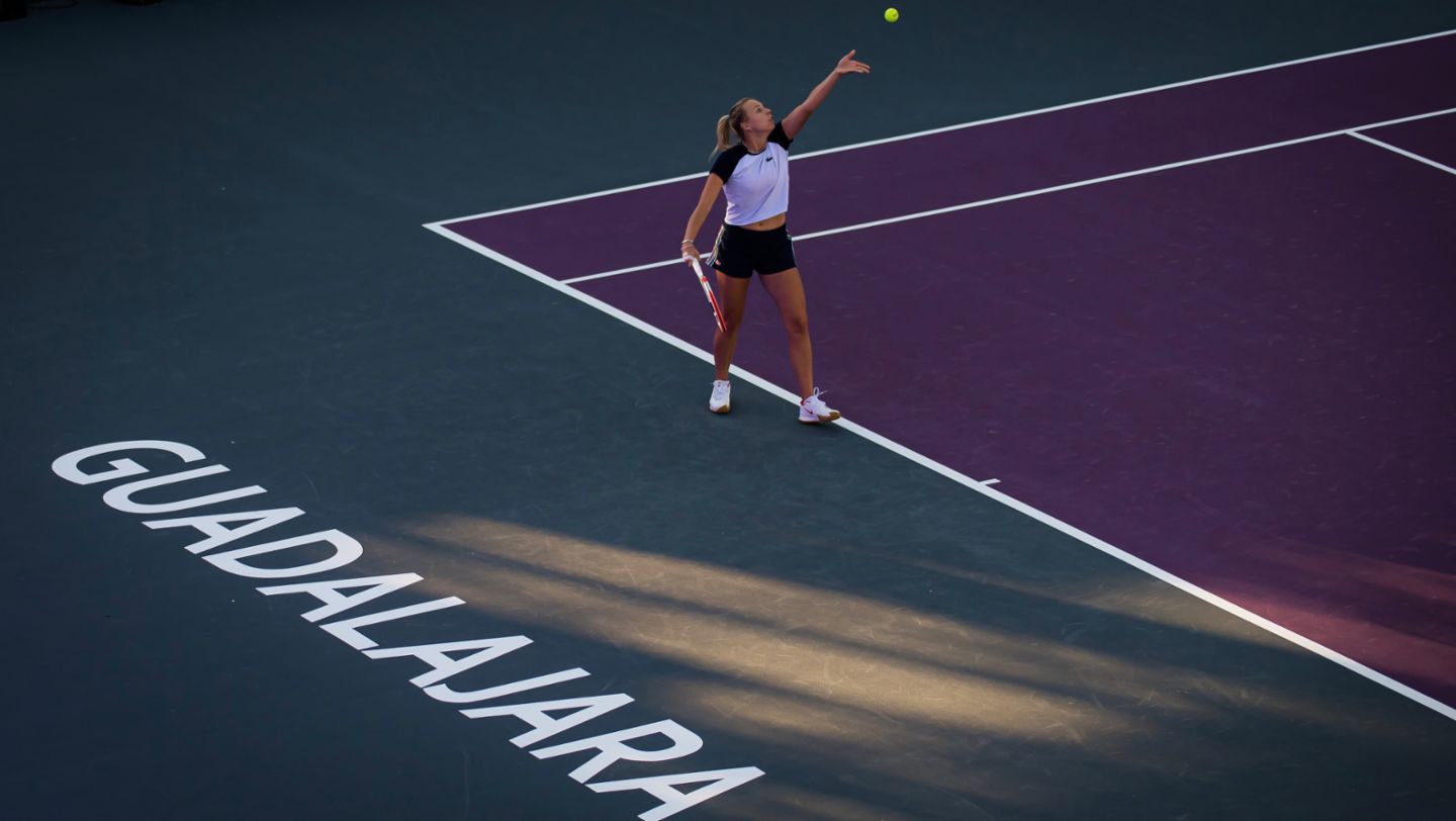 Annett Kontaveit, WTA Finals, Guadalajara, 2021, Porsche AG