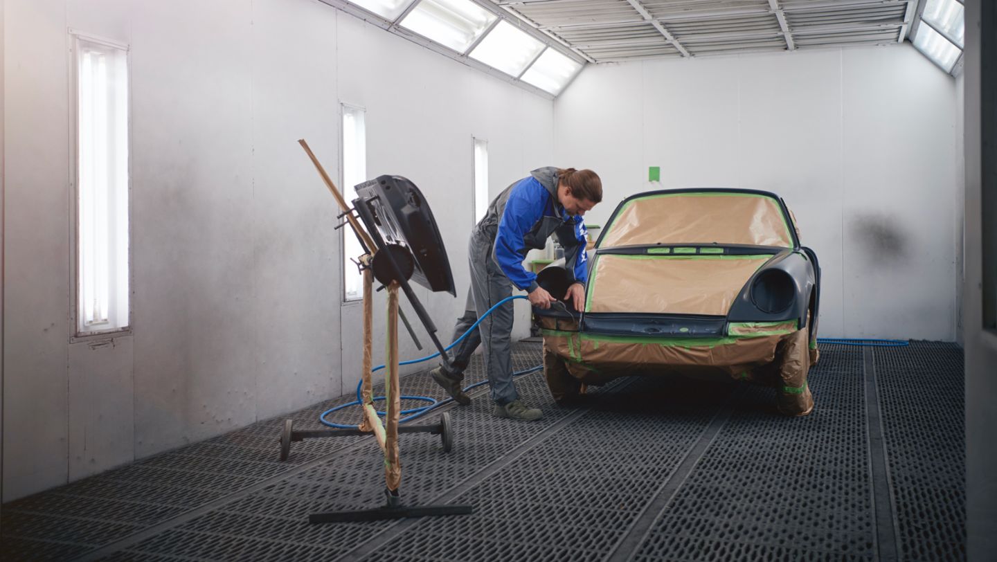 Restoration of the 911 S 2.4 Targa, 2022, Porsche AG