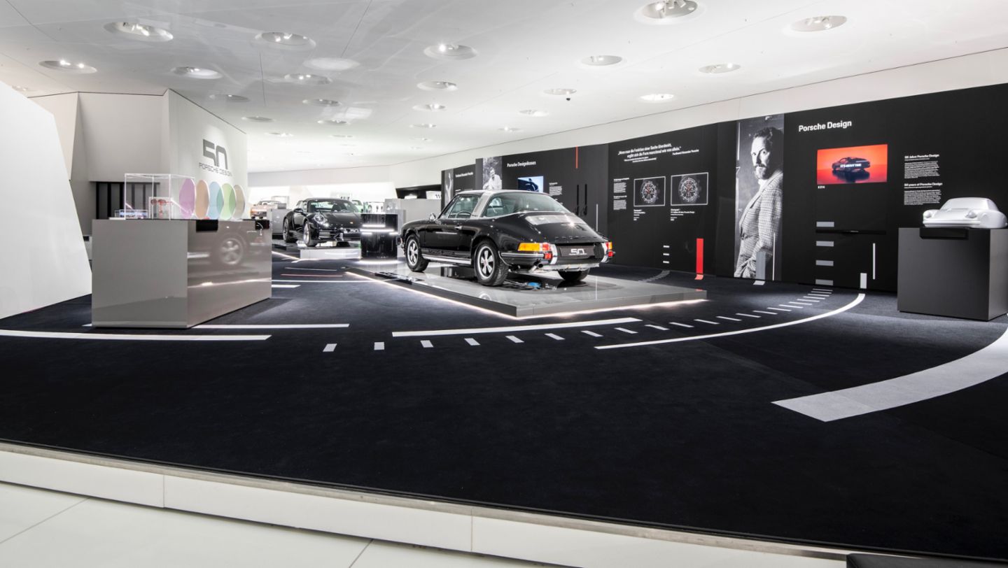 911 S 2.4 Targa, 911 Edition 50 Jahre Porsche Design, Special exhibition 50 Years Porsche Design, Porsche Museum, 2022, Porsche AG