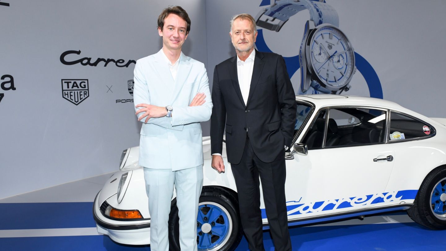 Frédéric Arnault, CEO von TAG Heuer, Detlev von Platen, Vorstand für Vertrieb und Marketing der Porsche AG , l-r, 911 Carrera RS 2.7, 2022, Porsche AG