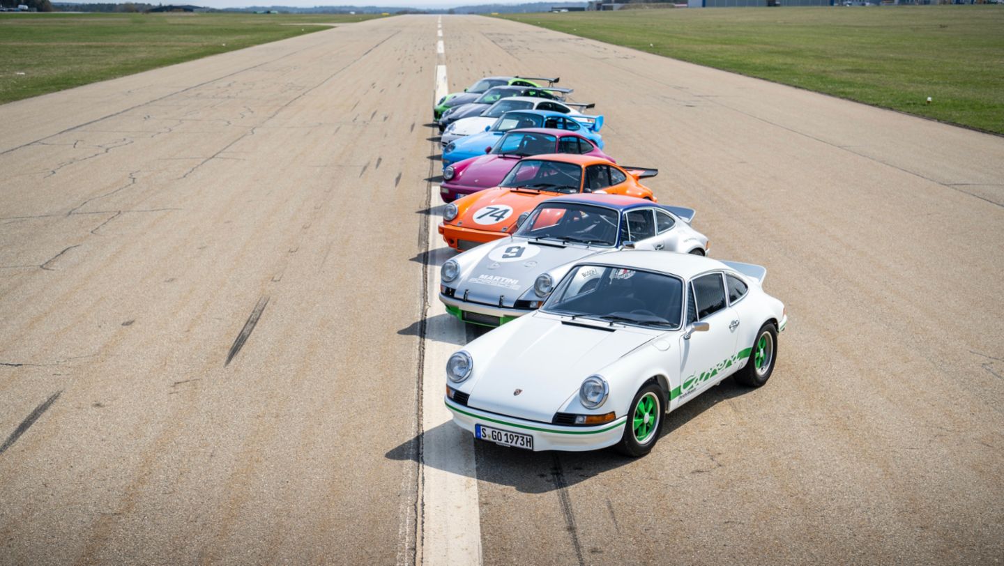 911 GT3 RS, 911 GT3 RS 4.0, 911 Carrera RS 3.8 Clubsport, 911 Carrera RS, 911 Carrera RSR 3.0, 911 Carrera RSR 2.8, 911 Carrera RS 2.7 (l-r), 2022, Porsche AG