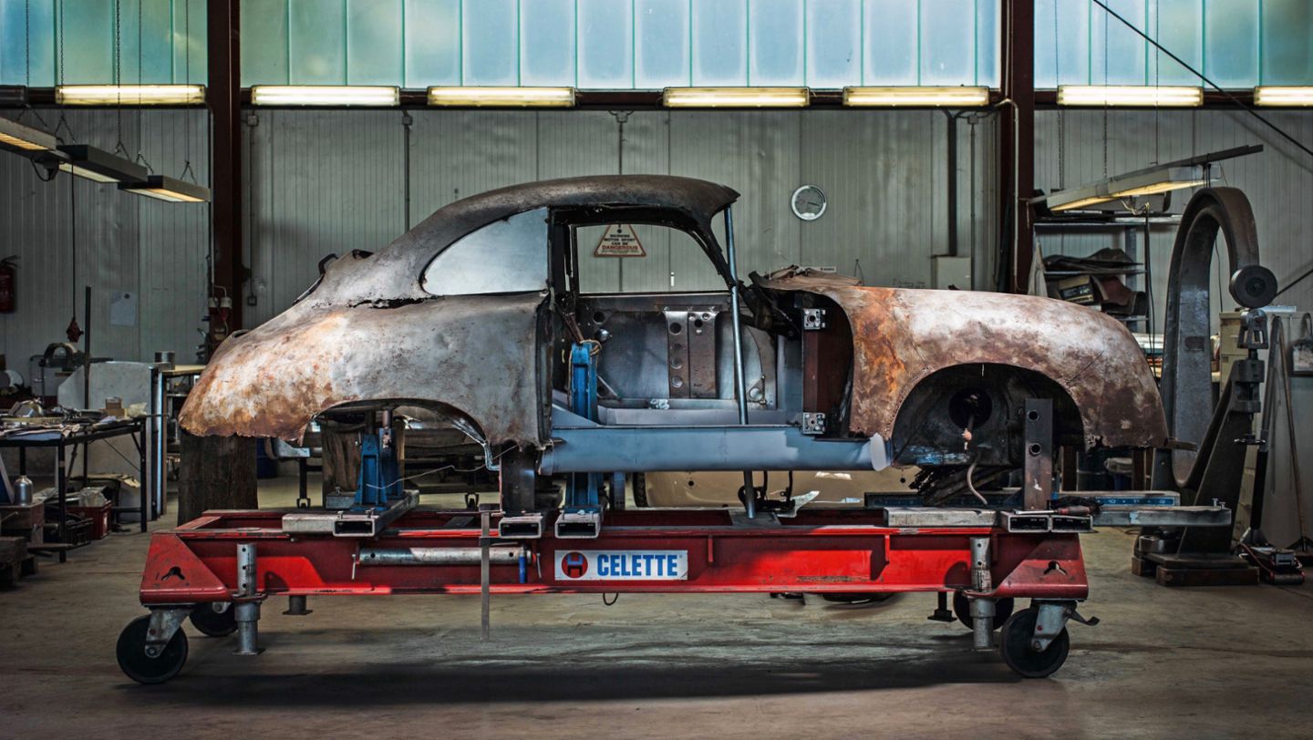 Restauración del 356 con el número de chasís 5006, 2022, Porsche AG