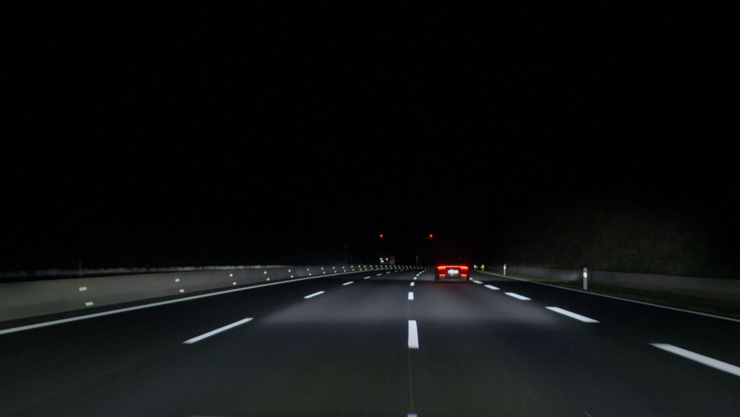 Lane light, lane change animation, 2022, Porsche AG
