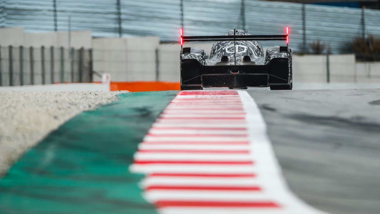 LMDh prototype, Circuit de Catalunya, Spain, 2022, Porsche AG