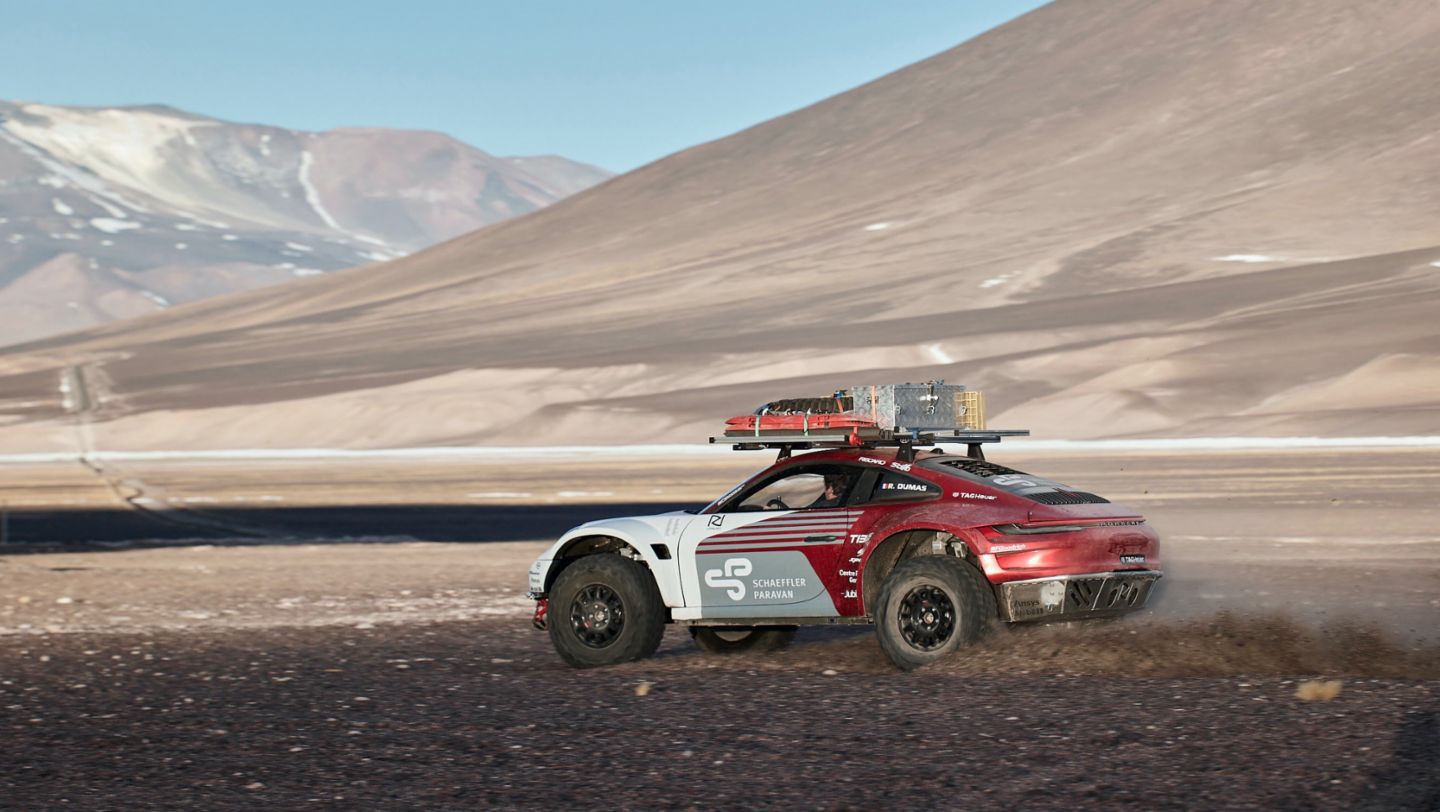 Spezieller 911 Carrera 4S, High Altitude Project, Ojos del Salado, Chile, 2022, Porsche AG