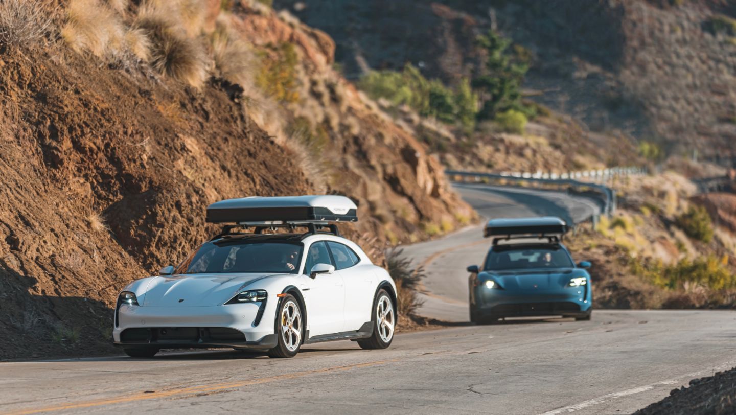 Taycan Turbo S Cross Turismo, Taycan Turbo Cross Turismo, Glamping Experience L.A., 2022, Porsche AG