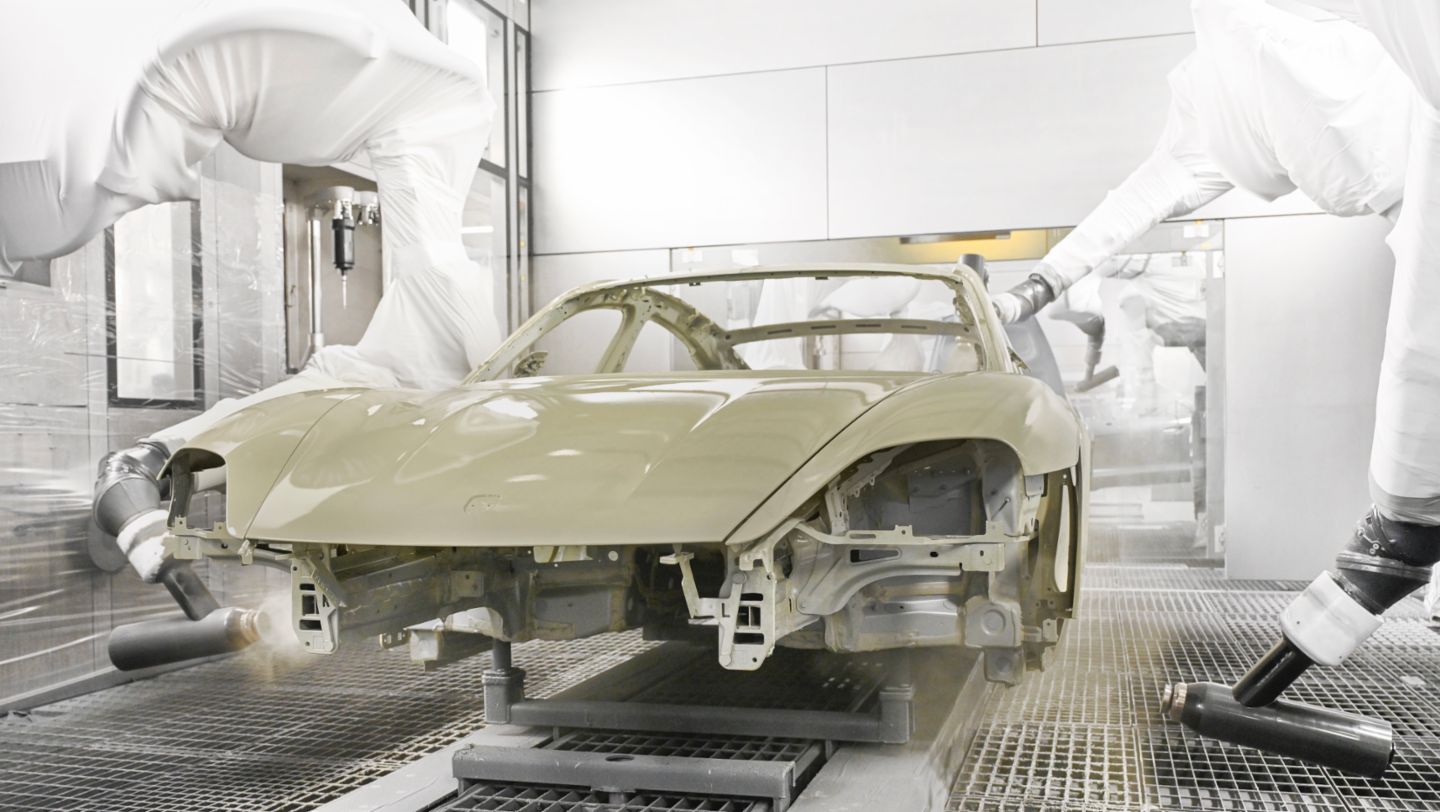 Taycan GTS Hockenheimring Edition, taller de pintura, 2022, Porsche AG