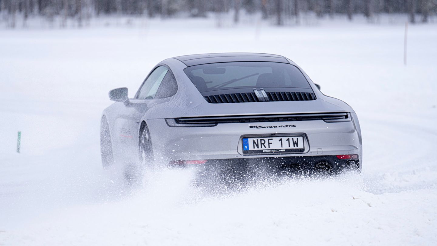 911 Carrera 4 GTS, Porsche Ice Experience, Suecia, 2022, Porsche AG