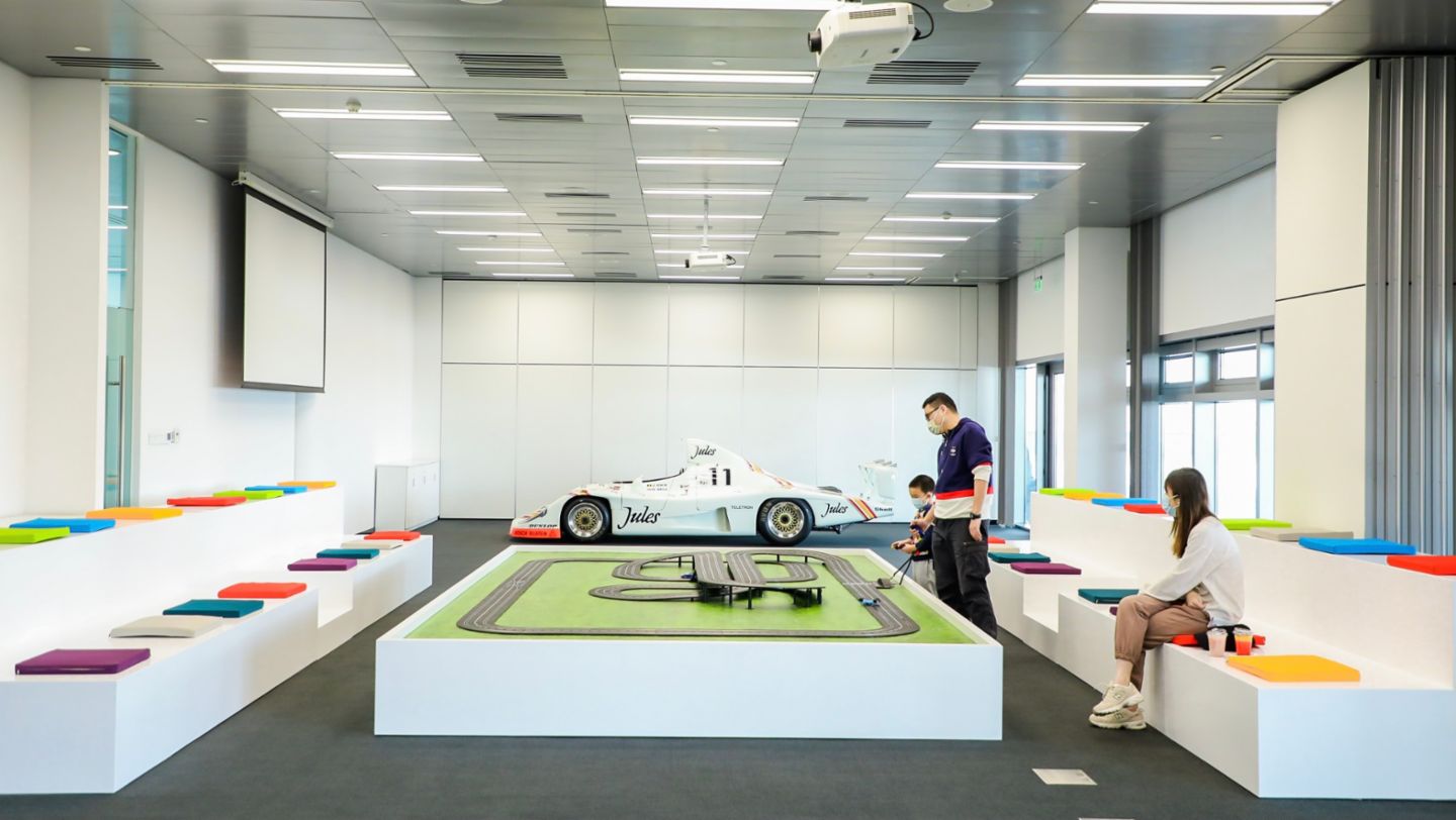 Porsche Experience Centre, Shanghai, 2022, Porsche AG