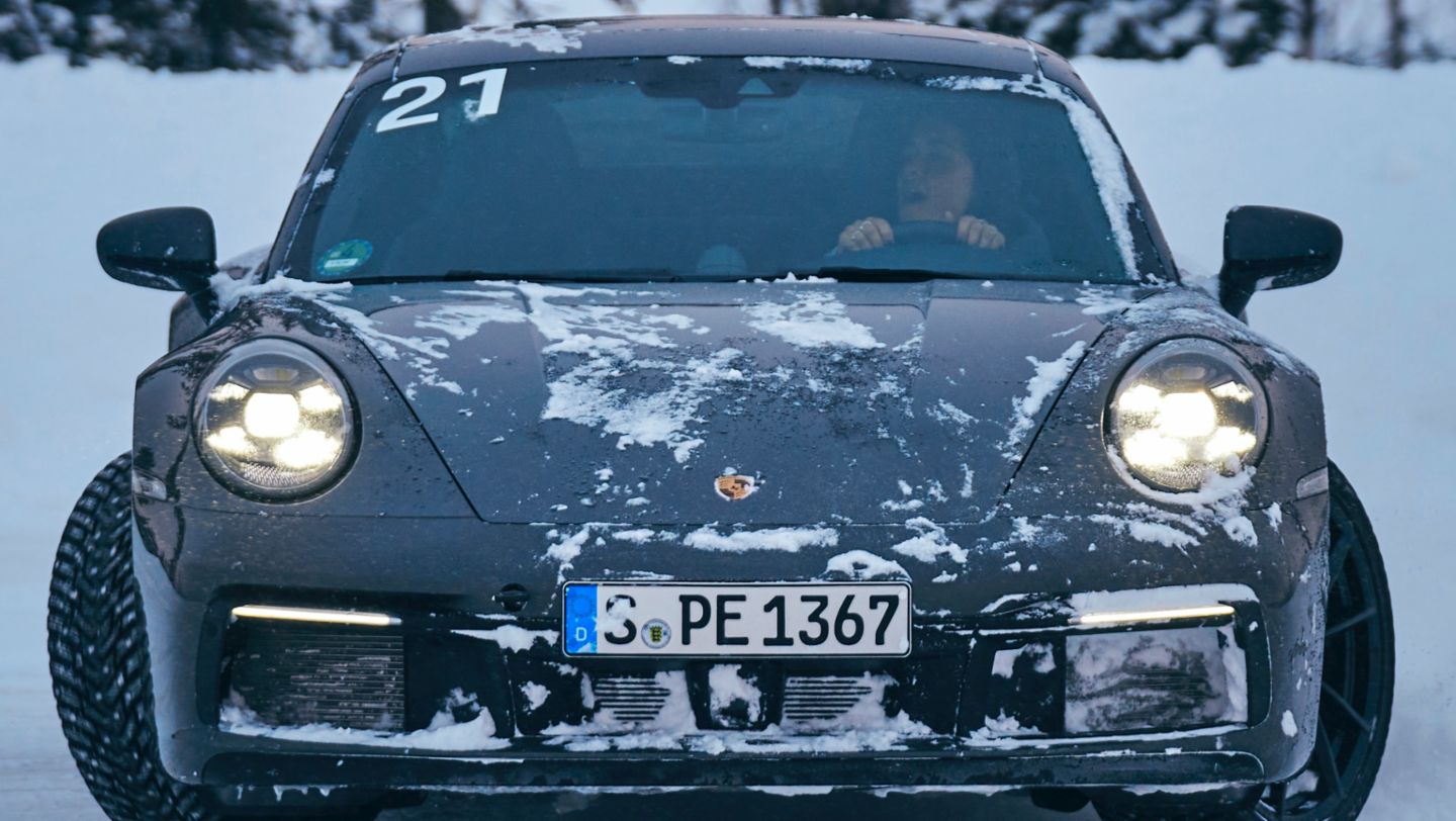 Rita Arnaus, 911 Carrera 4S, 2022, Porsche AG