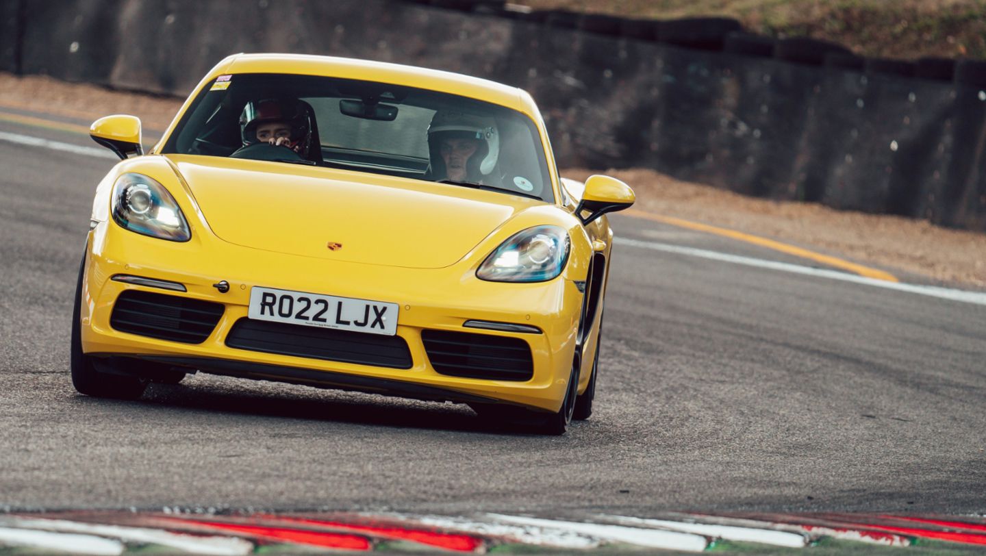 Becca Taylor, 718 Cayman GT4, "We Drive with Esmee Hawkey" Event, Brands Hatch, Great Britain, 2022, Porsche Cars Great Britain