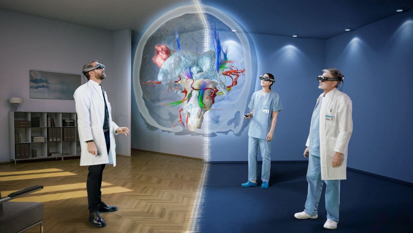 Ärzte betreten gemeinsam einen virtuellen Raum und diskutieren am 3D-Modell die beste Vorgehensweise, 2023, Porsche Consulting
