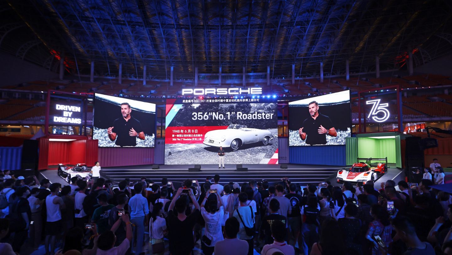 Michael Kirsch, President and CEO of Porsche China, Festival of Dreams, Haixinsha Asian Games Park, China, 2023, Porsche AG