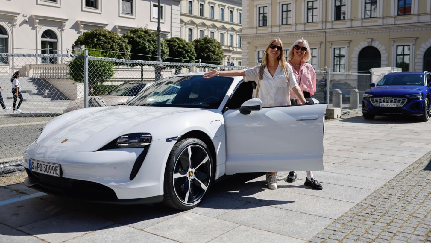 Porsche Taycan test drive, IAA Mobility, Open Space, Munich, 2023, Porsche AG