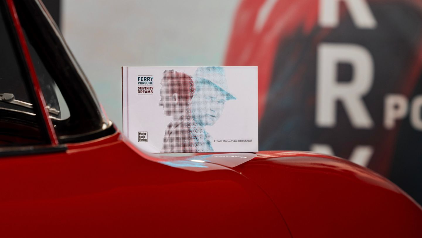 Porsche Museum presents anniversary books at the Frankfurt