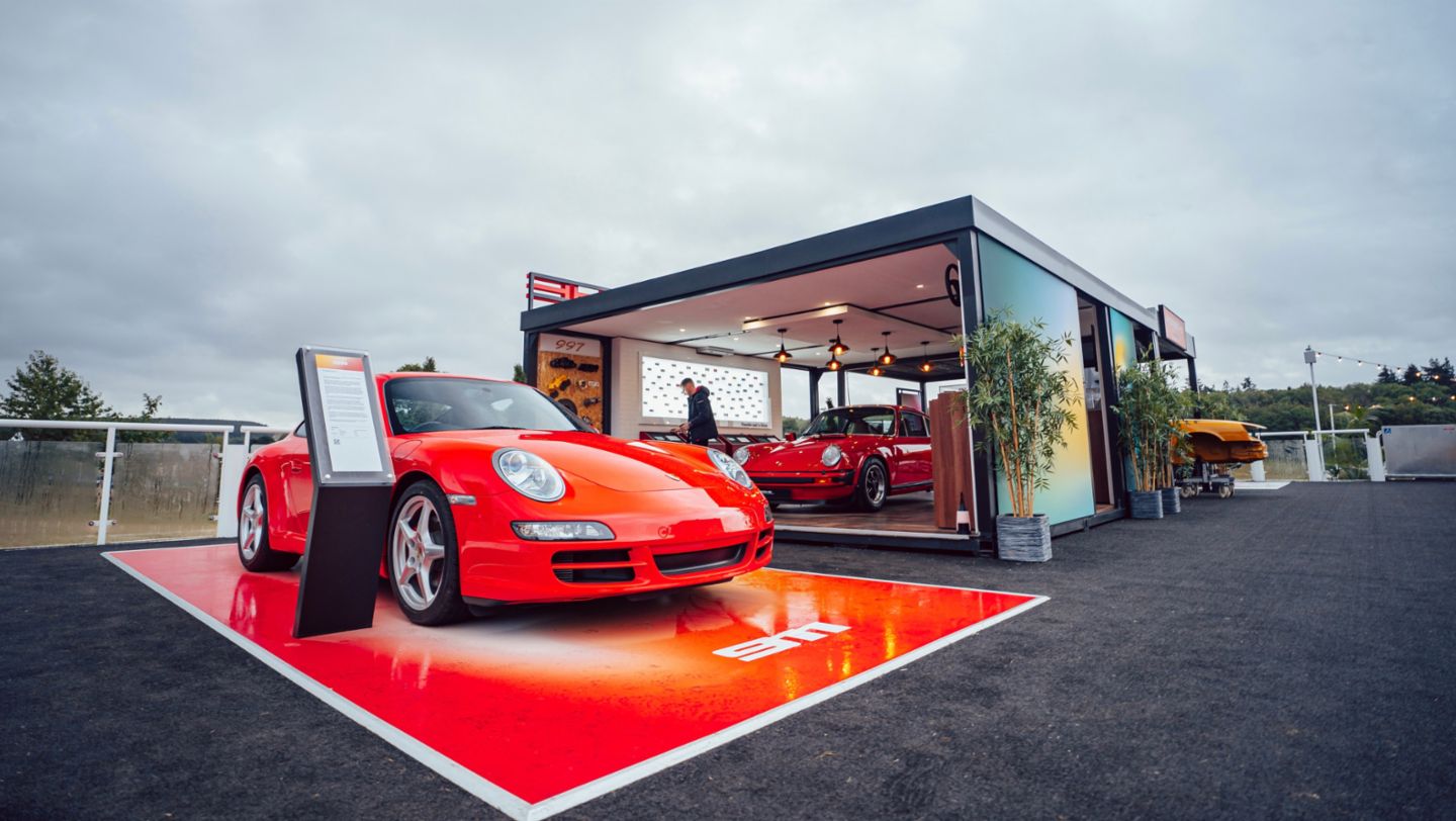 Porsche 911 Carrera (997), Porsche 911 (i-d), stand de Porsche, Festival de la Velocidad, Goodwood, 2023, Porsche AG