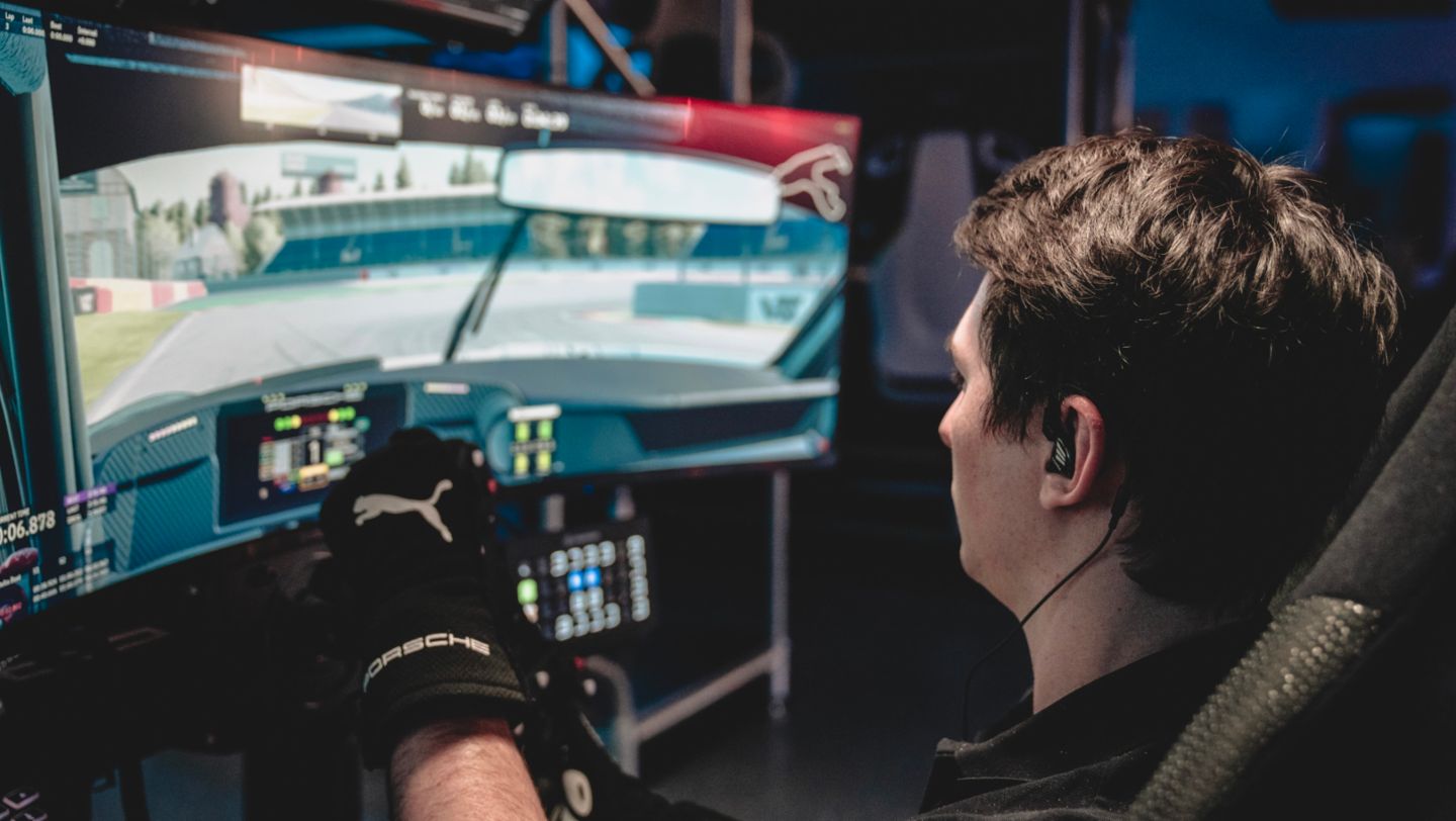 Equipo Porsche Coanda Esports Racing , 911 GT3 R, Esports ESL R1, Hockenheimring, 2023, Porsche AG