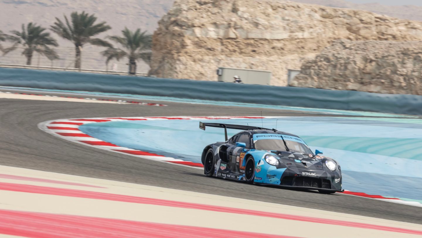 Porsche 911 RSR, Dempsey-Proton Racing (#77), Julien Andlauer (F), Mikkel Pedersen (DK), Christian Ried (D), FIA WEC, Sakhir (Bahrain), qualifying, 2023, Porsche AG