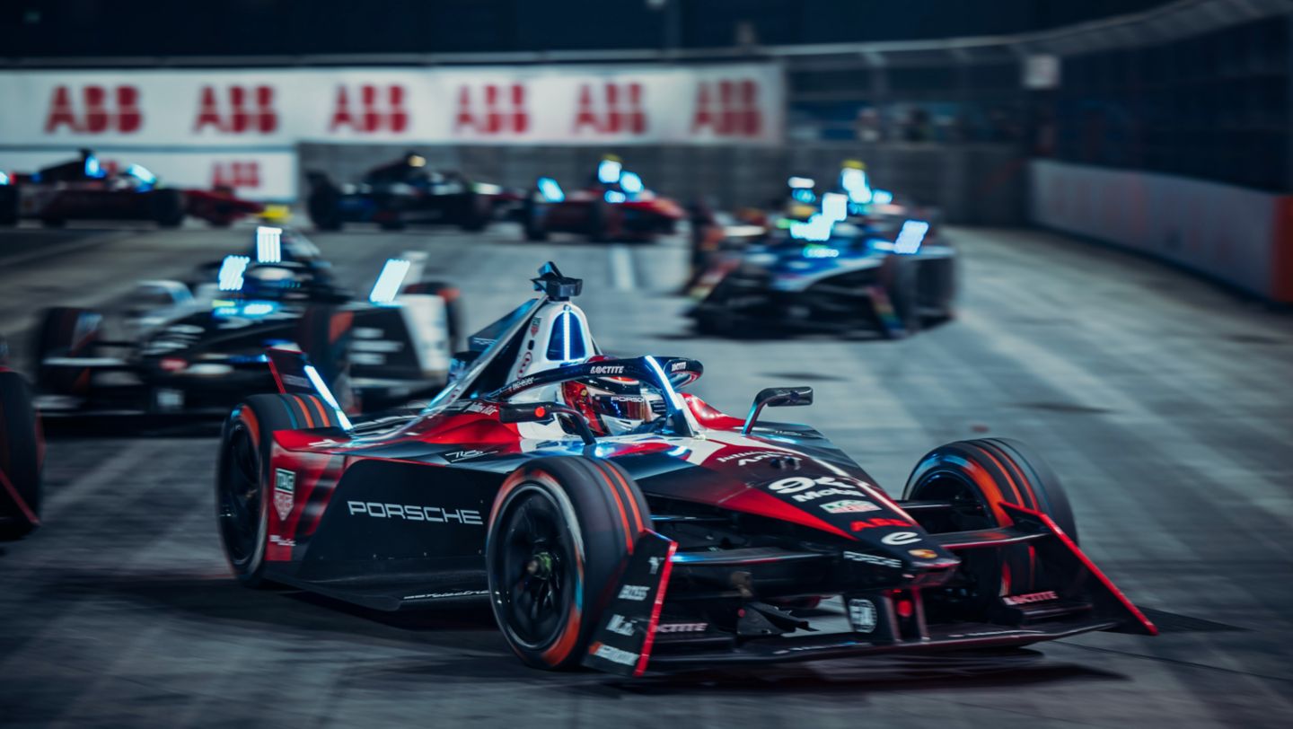 Pascal Wehrlein, Porsche 99X Electric (nº 94), 1ª carrera del E-Prix de Londres, Inglaterra, 2023, Porsche AG