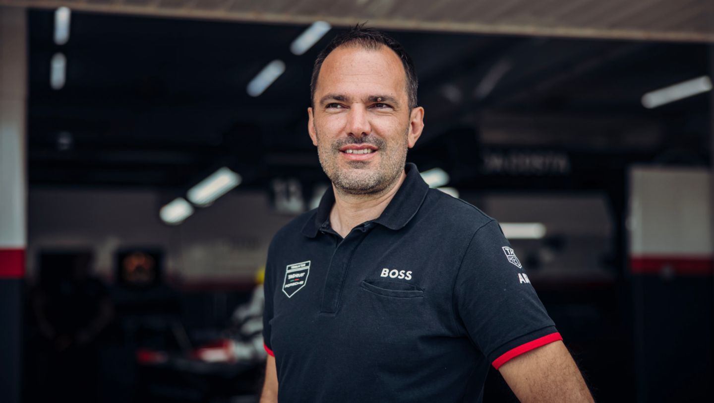 Florian Modlinger, Director de Competición del Equipo Oficial de Fórmula E, Valencia, España, 2023, Porsche AG