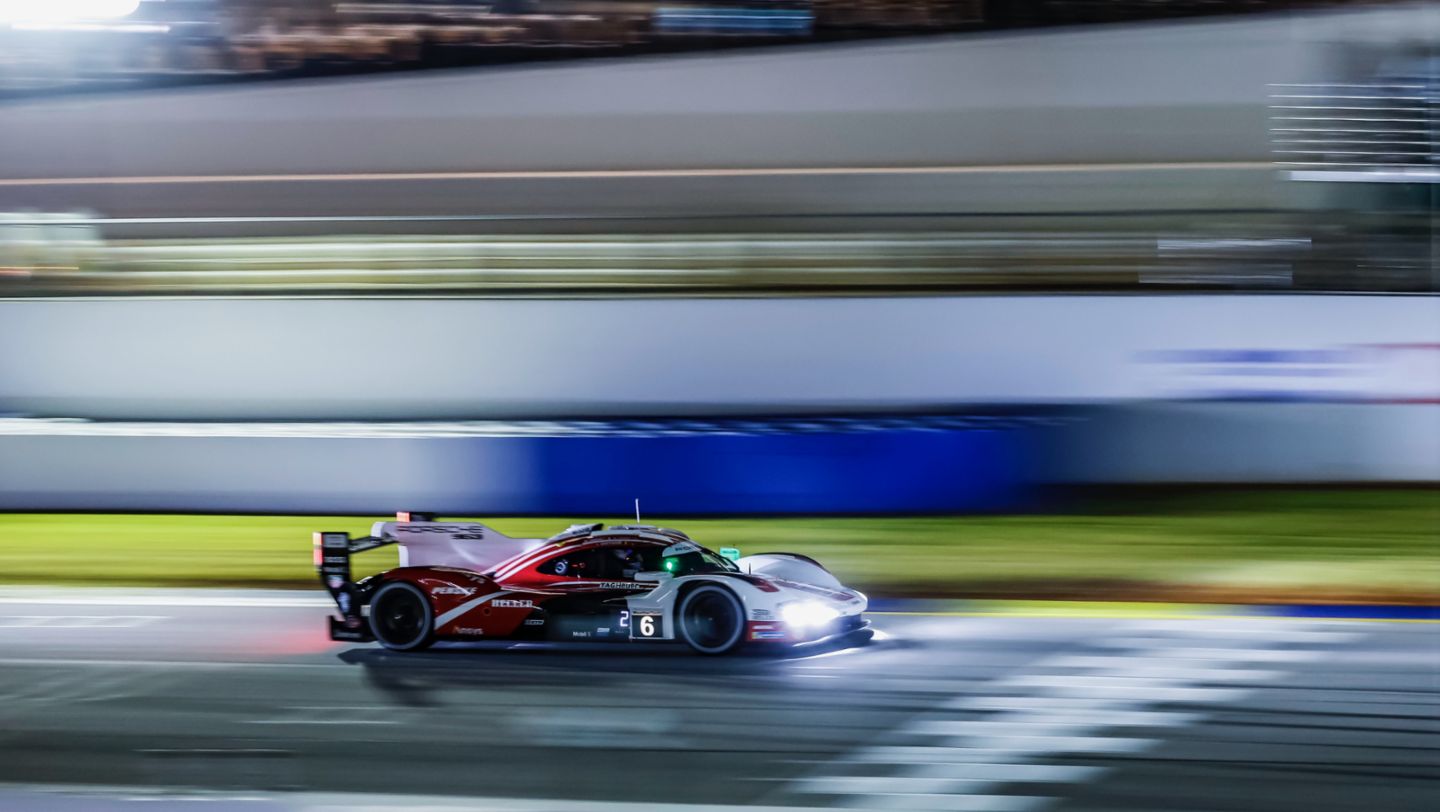  Porsche 963, Porsche Penske Motorsport (#6), Nick Tandy (UK), Mathieu Jaminet (F), Laurens Vanthoor (B) IMSA, Braselton, Race, 2023, Porsche AG