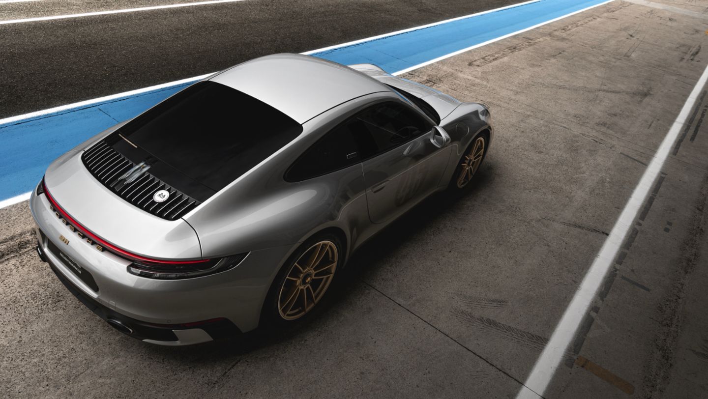 Porsche 911 Carrera GTS Le Mans Centenaire Edition, Le Mans, Francia, 2023, Porsche AG