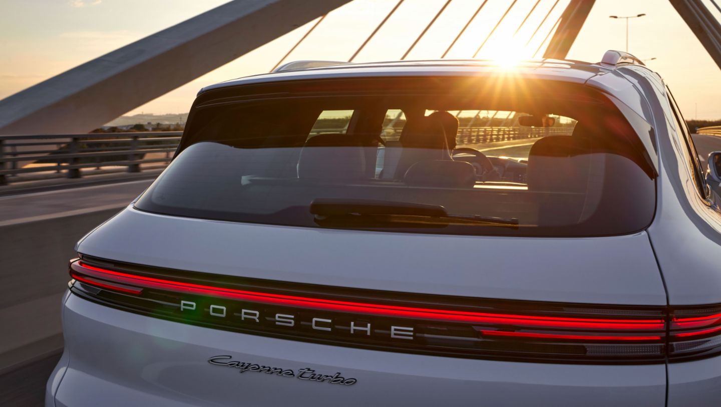Cayenne Turbo E-Hybrid, 2023, Porsche AG