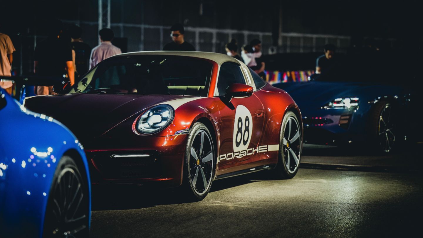 911 Targa 4S Heritage Design Edition, Das Treffen, Thailand, 2023, Porsche AG