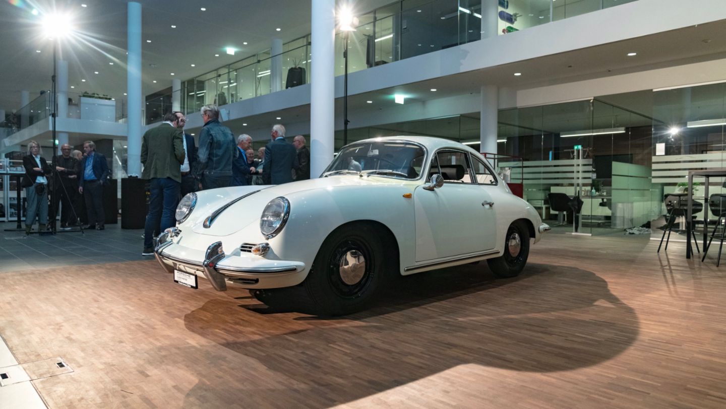 Presentación del Porsche 356 SC Artcar, Schlieren, 2023, Porsche Suiza