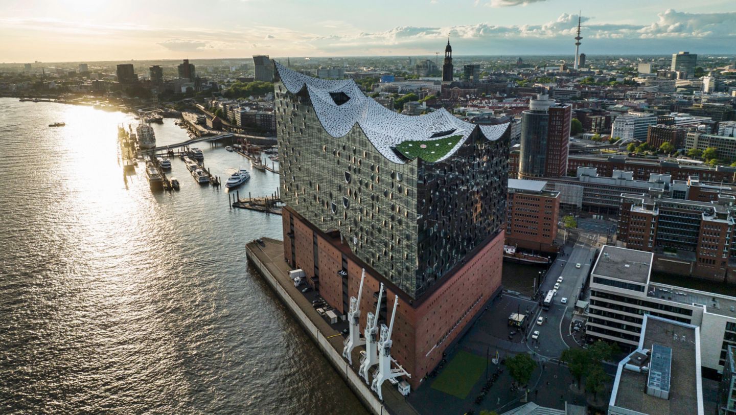 Elbphilharmonie, Hamburg, 2022, Porsche AG