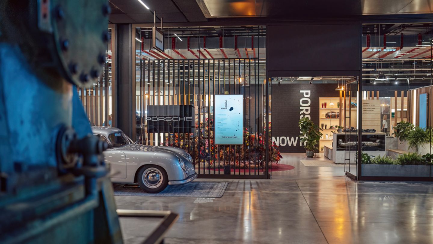 Porsche NOW brand store, London, 2023, Porsche AG