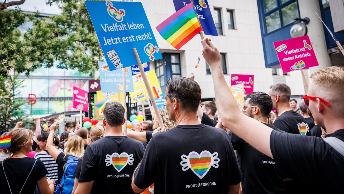 Alexander Gressenich, Leitung Mitarbeiterentwicklung & Unternehmenskultur, Christopher Street Day, Stuttgart, 2024, Porsche AG