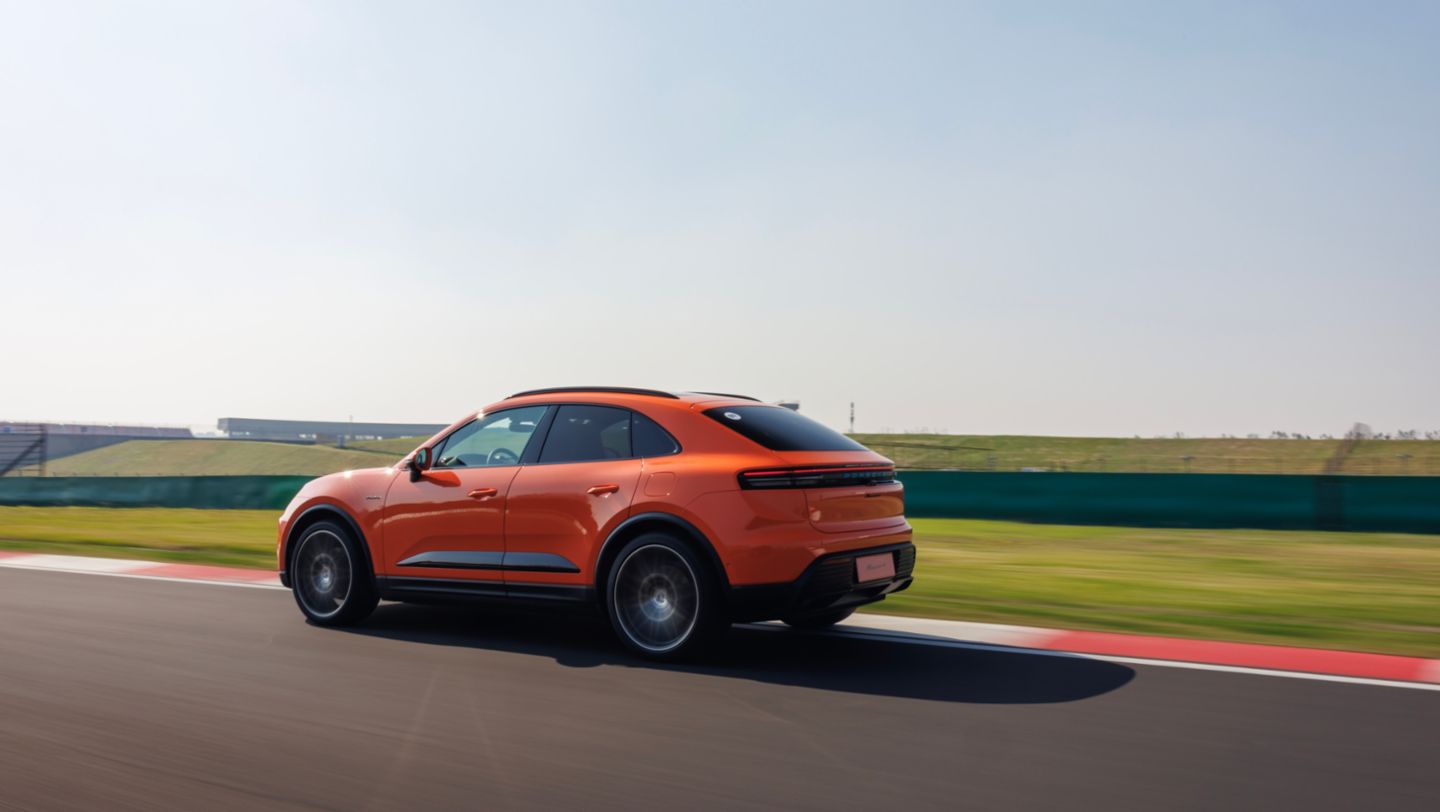 Macan 4 Electric, Shanghai International Circuit, China, 2024, Porsche AG