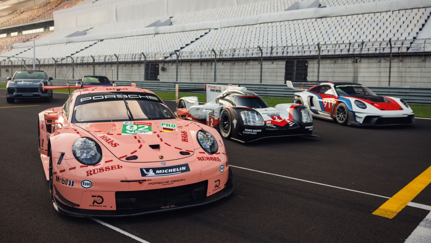 911 RSR (2018), 919 Hybrid, 911 GT3 R rennsport (l-r), Shanghai International Circuit, China, 2024, Porsche AG