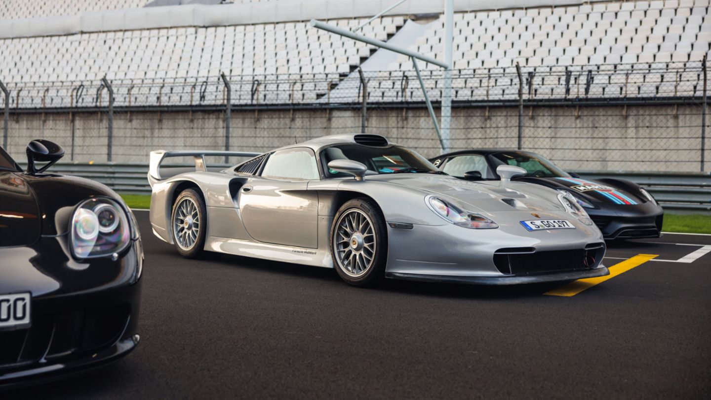 Carrera GT, 911 GT1, 918 Spyder (l-r), Shanghai International Circuit, China, 2024, Porsche AG