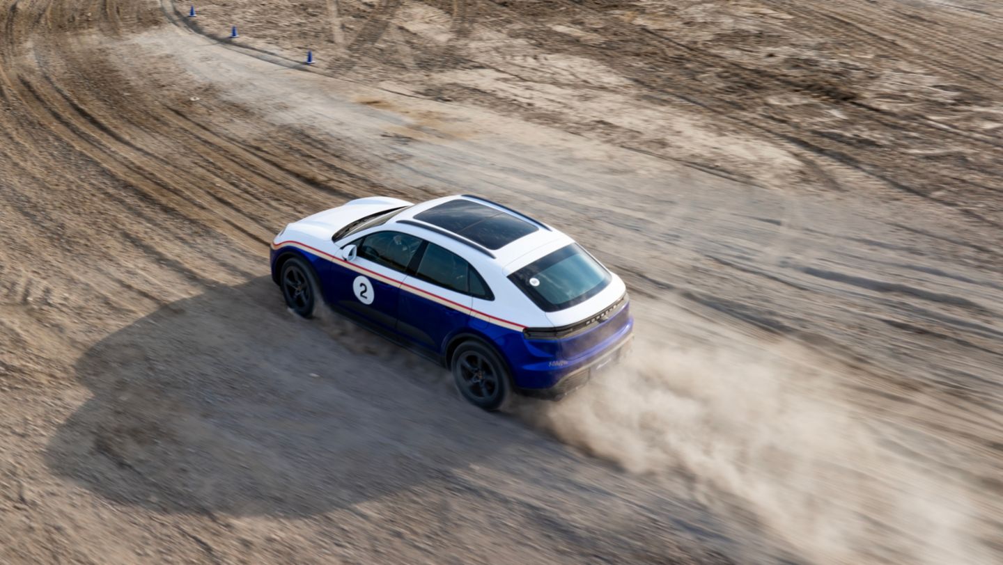 Macan 4 Electric, Shanghai International Circuit, China, 2024, Porsche AG