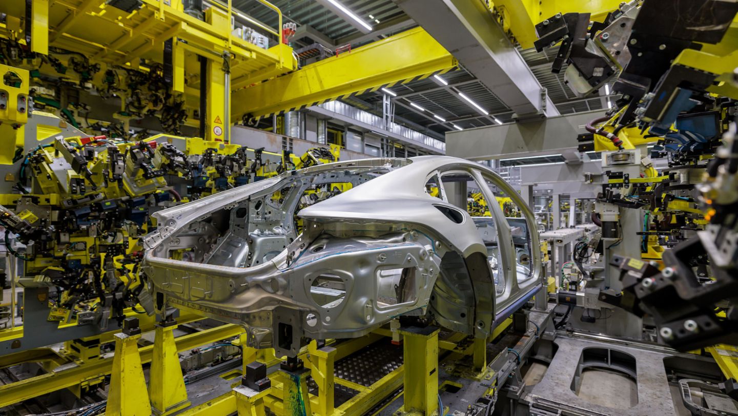 Body construction facility, Porsche plant Leipzig, 2024, Porsche AG