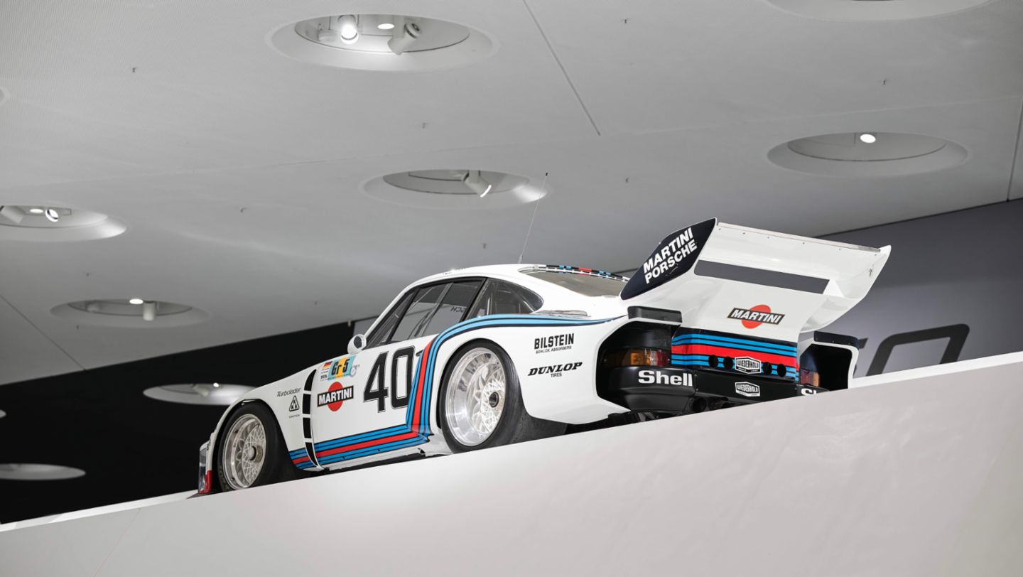 935 (1976), Special Exhibition "Beyond Performance. 50 Years of Porsche Turbo", Porsche Museum, Stuttgart Zuffenhausen, 2024, Porsche AG