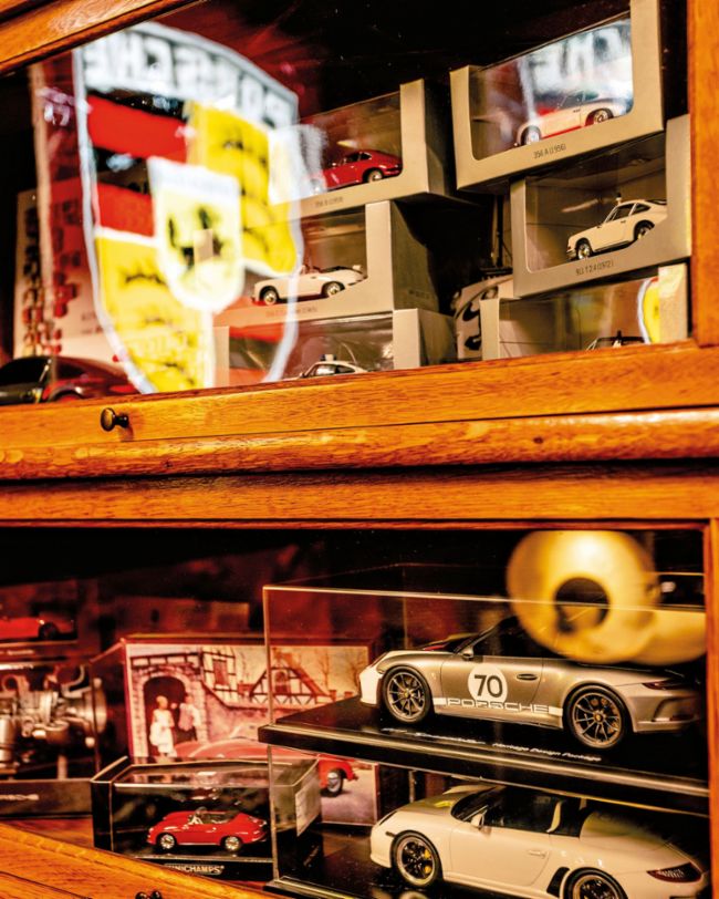 1:1 Porsche Modelle, FL8WERK, 2024, Porsche AG