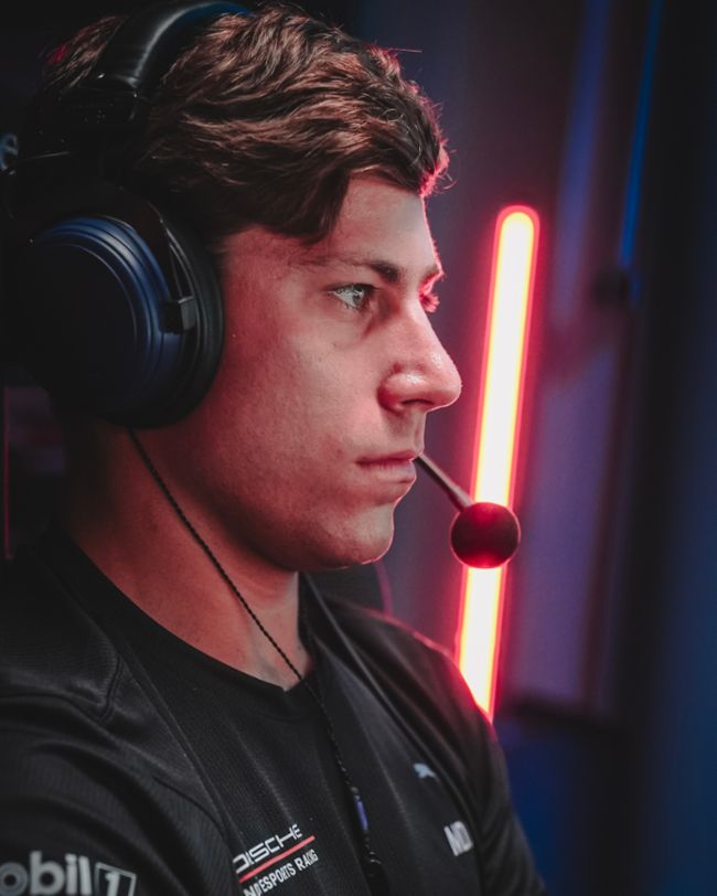 Mitchell deJong (USA), Esports ESL R1, Monza (ITA), Porsche Coanda Esports Racing Team, 2024, Porsche AG