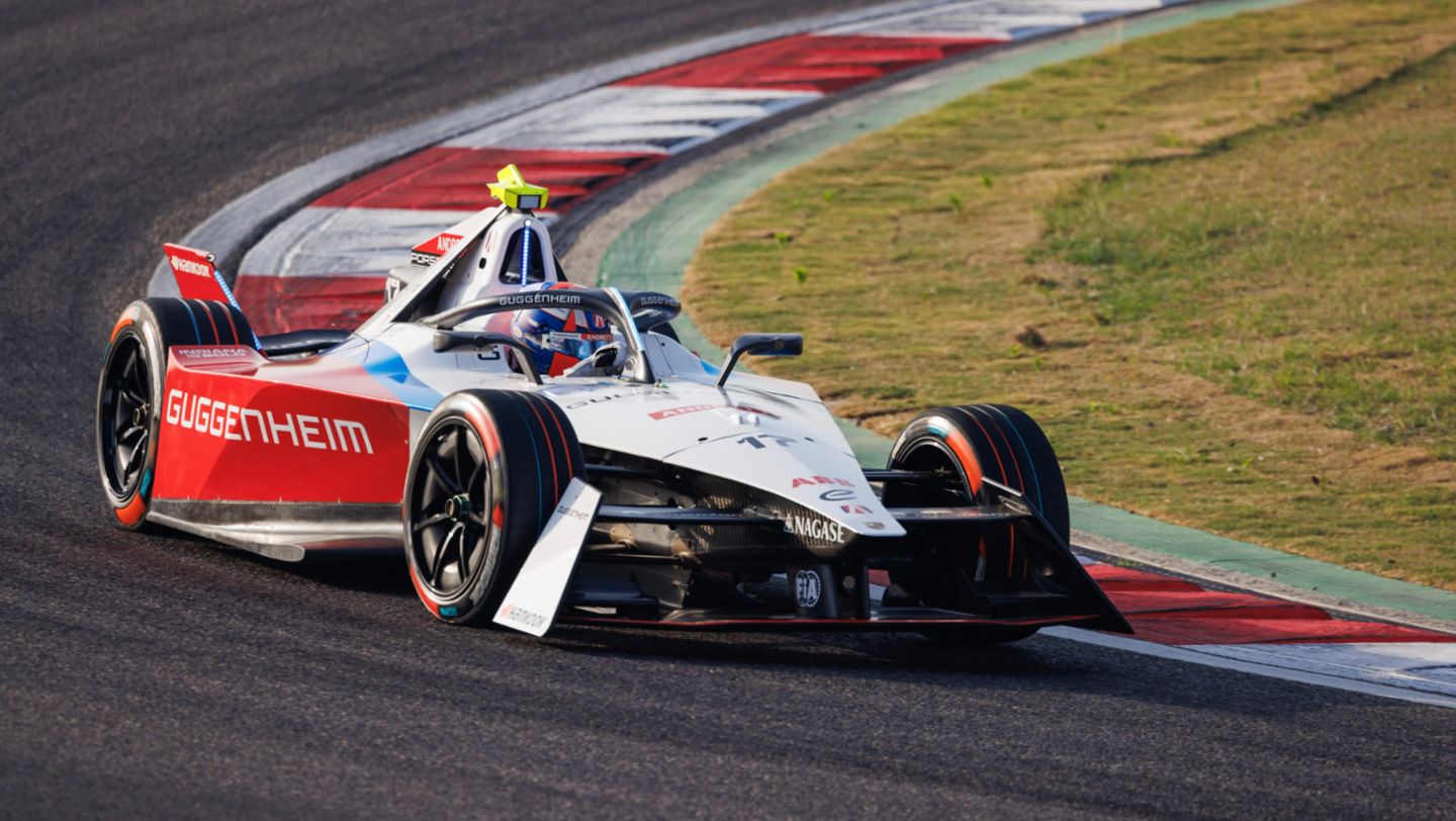 Porsche 99X Electric (#17), Norman Nato, Andretti Formula E, Formel E, London, Großbritannien, 2024, Porsche AG