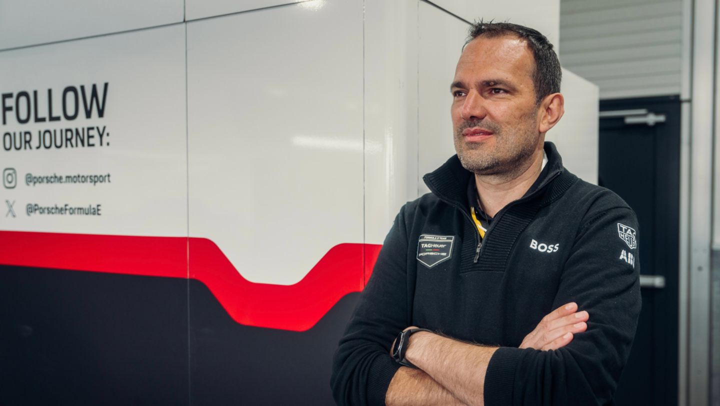 Florian Modlinger, Gesamtprojektleiter Formel E, Formel E, London, Großbritannien, 2024, Porsche AG