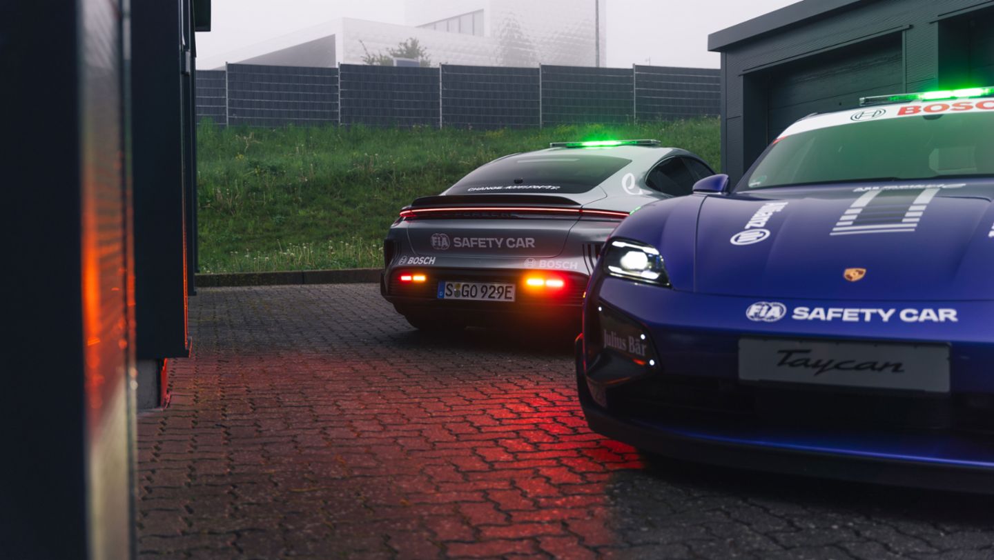 Porsche Taycan Turbo GT, Porsche Taycan Turbo GT with Weissach package, FIA Formel E Safety Car, 2024, Porsche AG