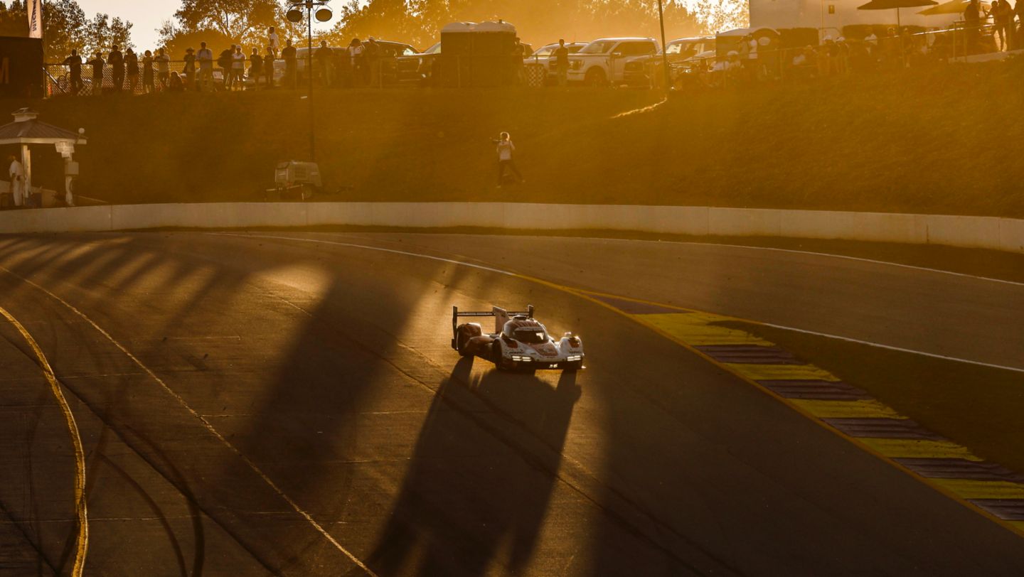 Porsche 963, Porsche Penske Motorsport (nº 6), Nick Tandy (GB), Mathieu Jaminet (FRA), Kévin Estre (FRA), carrera, Petit Le Mans, Road Atlanta, campeonato IMSA, 2024, Porsche AG