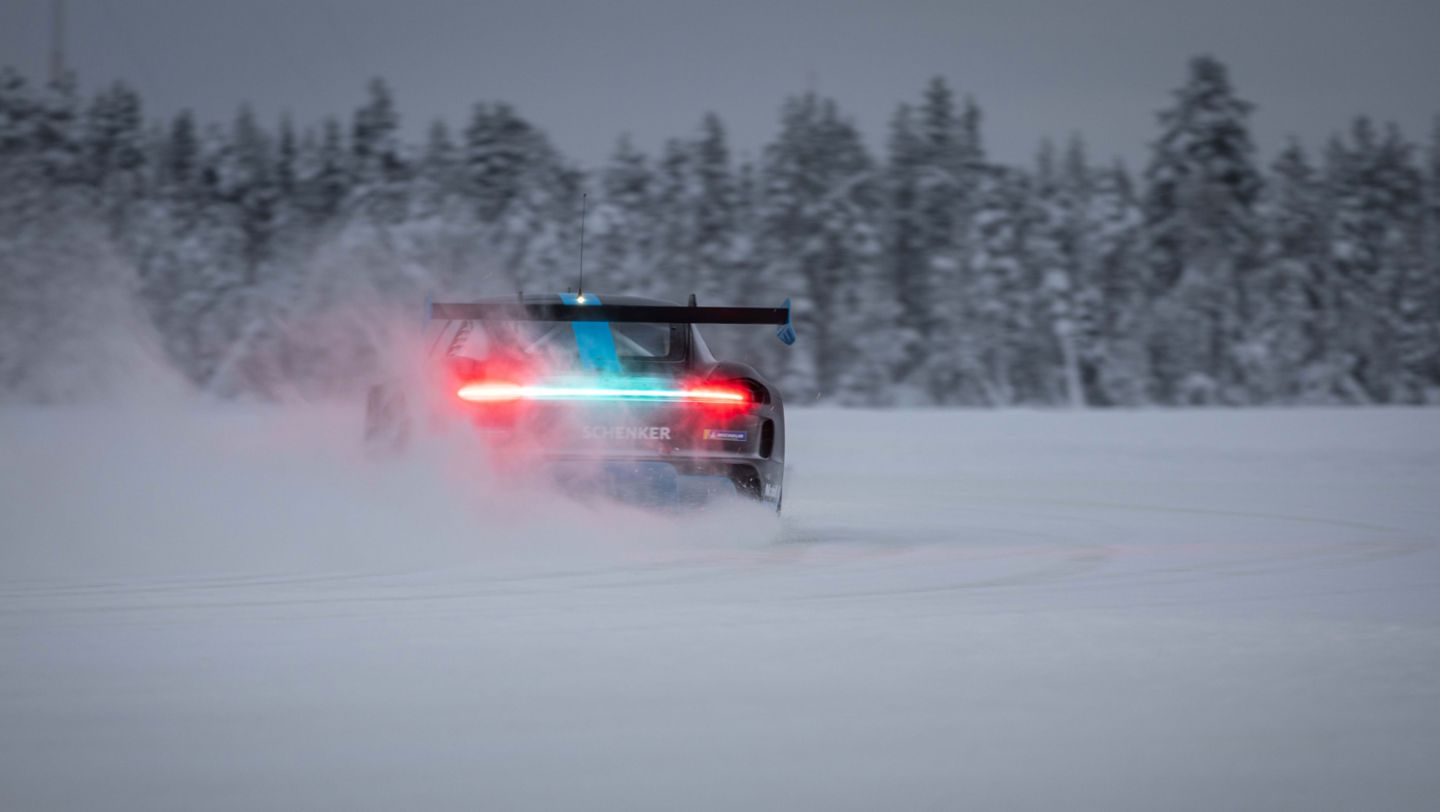 GT4 e-Performance, Porsche Ice Experience, Levi, Finlandia, 2024, Porsche AG