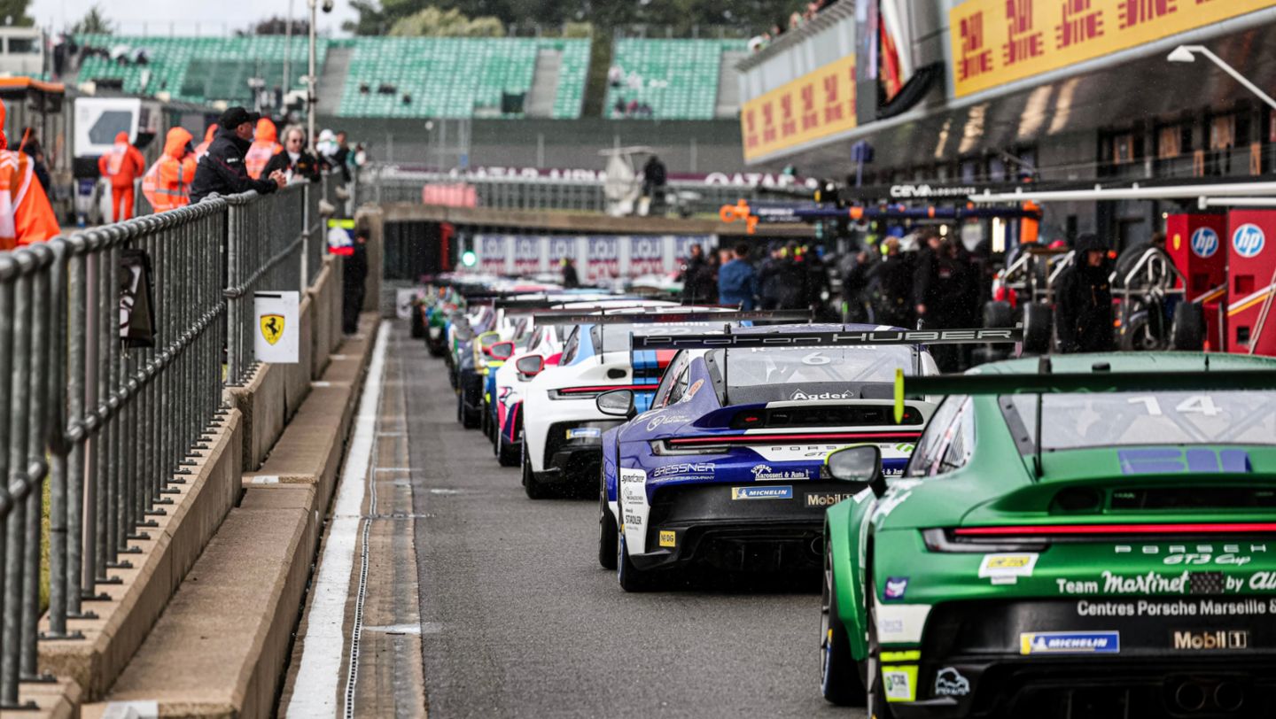 Porsche 911 GT3 Cup, Proton Huber Competition (#6), Roar Lindland (N), Porsche Mobil 1 Supercup, Silverstone (UK), 2023, Porsche AG