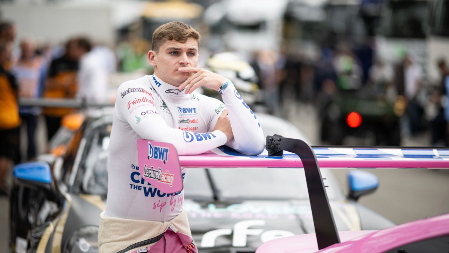 Harry King (UK), BWT Lechner Racing (#1), Porsche Mobil 1 Supercup, 2024, Porsche AG
