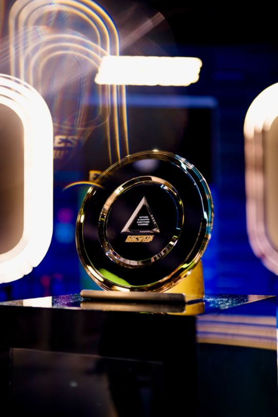 Trophy, Esports World Cup, Riyadh (Saudi Arabia), 2024, Porsche AG 