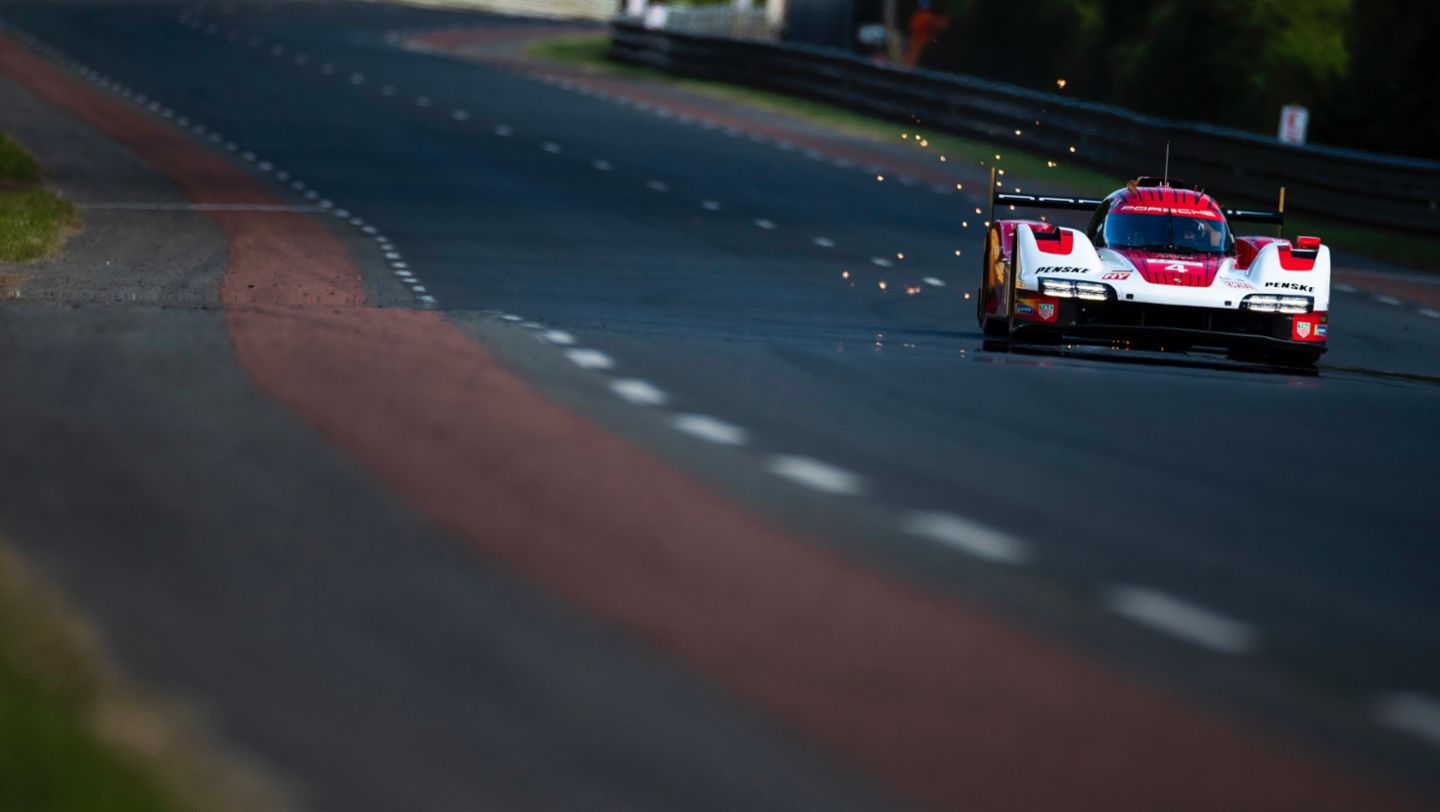 Porsche 963, Porsche Penske Motorsport (#4), Mathieu Jaminet (F), Felipe Nasr (BR), Nick Tandy (UK), Le Mans, France, 2024, Porsche AG